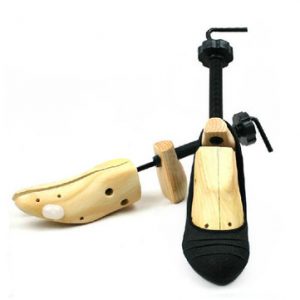 1 Piece Wooden Adjustable Shoe Trees