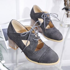 Brogue Carved Chunky Heel Shoes