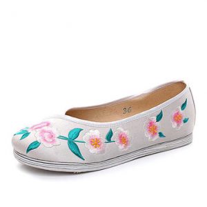 Flower Embroidery Cloth Flat Retro Flat Shoes