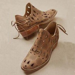 Large Size Women Casual Breathable Hollow Strappy Slip On Flat Shoes