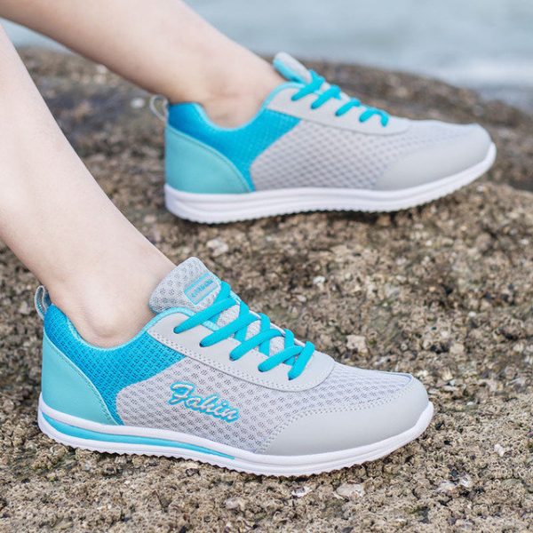 Lightweight New Mesh Casual Shoes Season Breathable Sports Shoes Female Round Head Low Shoes Women A Flat With