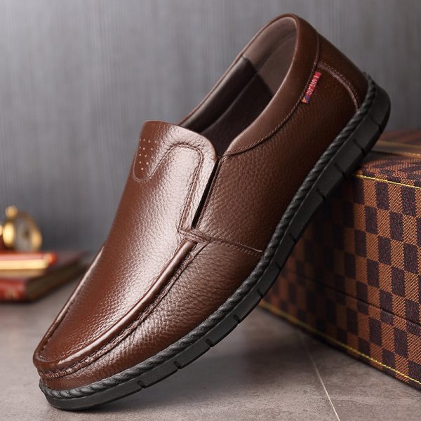 Men Classic Moc Toe Slip On Loafers Soft Leather Shoes