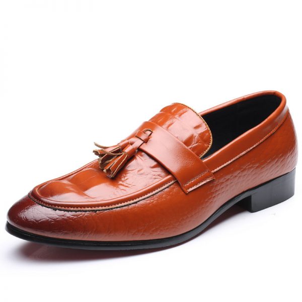 Men Crocodile Pattern Tessel Decoration Leather Loafers Slip On Dress Shoes