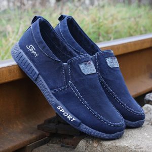 Men Pure Color Canvas Breathable Slip On Large Size Soft Casual Shoes