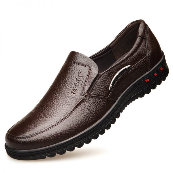 Men Pure Color Non Slip Slip On Casual Leather Shoes