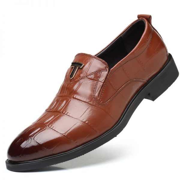 Men Retro Leather Non Slip Large Size Slip On Business Casual Formal Shoes