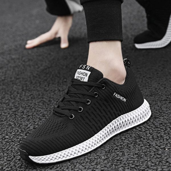 Men's Shoes Season New Men's Casual Sports Shoes Outdoor Running Shoes Breathable Mesh Shoes Tide Shoes