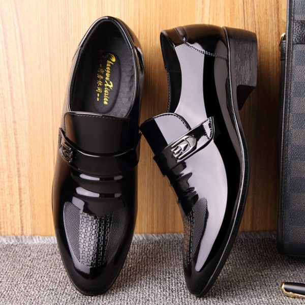 New Male Pointed Artificial Pu Yinglun Men's Shoes Sleeve Low Heel Shoes Men's Shoes