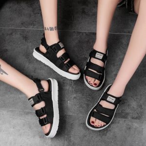 New Slippers Season Men's Outdoor Sandals Trend Couples Sandals And Slippers Outside Wearing Vietnamese Beach Shoes