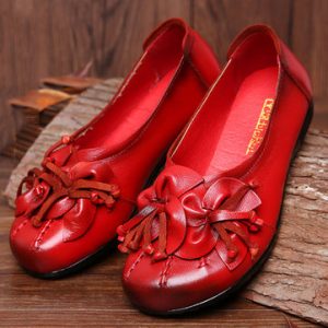 SOCOFY Flower Tassel Soft Leather Slip On Flat Casual Vintage Shoes