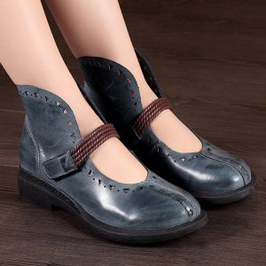 SOCOFY Retro Hollow Out Pattern Hook Loop Flat Leather Shoes