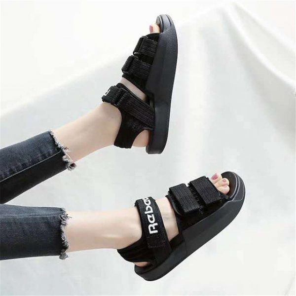 Sandals Women's New Fairy Wind Flat Season Wear Fashion Beach Shoes Student Sports Sandals Women's Tide