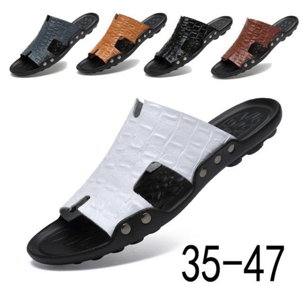 Season New Leather Slippers Trend Casual Beach Men's Shoes Fashion Wear Men's Word Drag Sandals