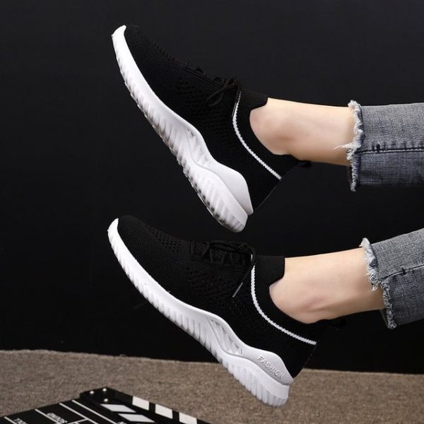 Season Wild Casual Flat Women's Mesh Shoes Students Hollow Sports Breathable Running Shoes Women