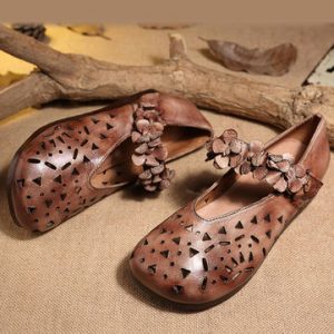 Socofy Original Breathable Hollow Floral Decoration Hook Loop Retro Flat Shoes