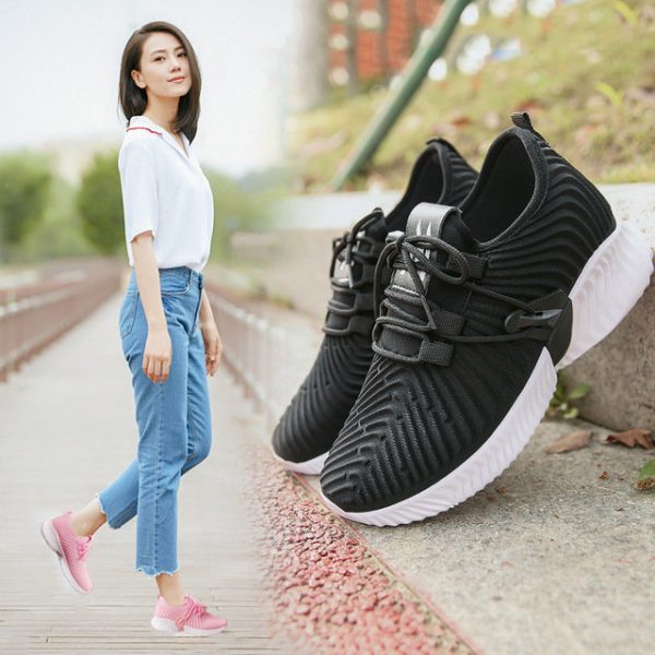 Sports Shoes Women's New Breathable Casual Women's Shoes Wild Light Travel Shoes Students Running Shoes Generation