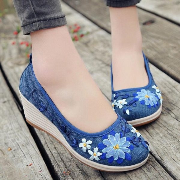 Women Handmade Floral Embroidered High Heels Cloth Wedges Shoes