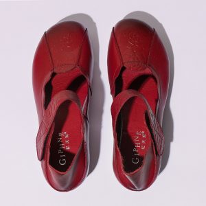 Women Retro Soft Solid Color Hook Loop Leather Flat Shoes