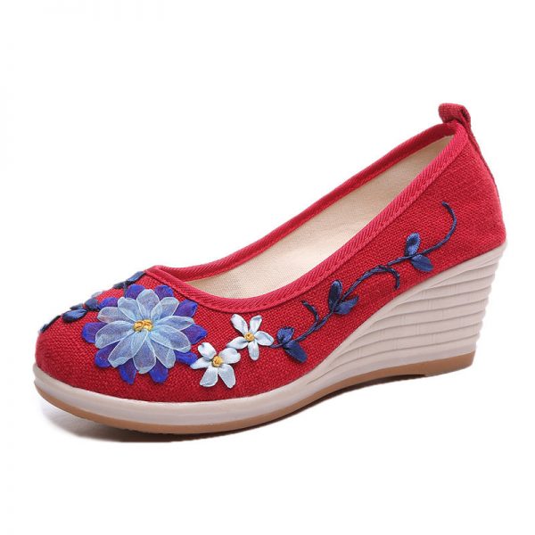 Women Vintage Embroidered Wedges Platform Shoes