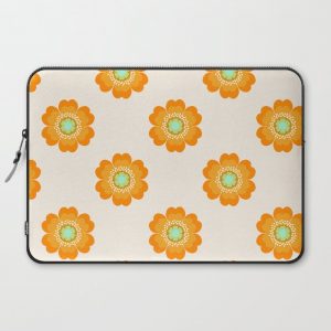 4 Sho - 70's retro 1970's throwback pattern floral flower motif decor hipster Computer Cover by seventy eight - Laptop Sleeve - 15"