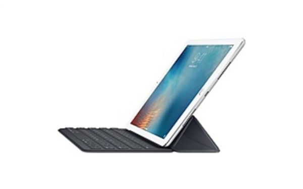 Apple Keyboard/Cover Case for 10.5" Apple iPad Pro Tablet - English (US) Keyboard Localization