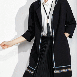 Black 3/4 Sleeve Crew Neck Kimono