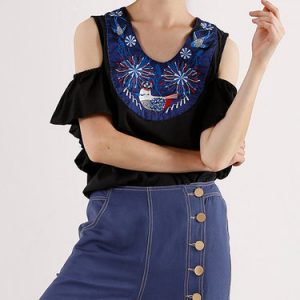 Black Appliqued H-line Short Sleeve Blouse