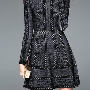 Black Casual A-line Geometric Turtleneck Mini Dress