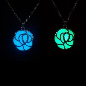 Brass Metal Alloy Collar Necklace Luminous Night Glowing Flower Pendant Lobster Clasp 18in Chain Polished Electroplated Elegant Style