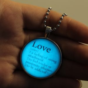 Brilliant Noctilucent Jewelry English Words Glowing Pendant Round Dome Cabochon Chain Retro Fashion Necklace for Female