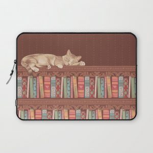 Cat in the library Computer Cover by Leticia Duarte - Laptop Sleeve - 13"