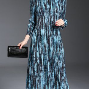 Crew Neck 3/4 Sleeve Pleated A-line Midi Dress