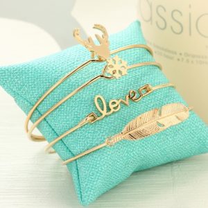 Fashion 4Pcs Bracelet Set Letter Love Cute Antler Feather Shape Alloy Bracelets Opening Design Women Personality Jewelry