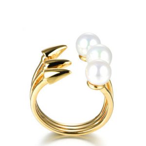 Golden Claw Copper Imitation Adjustable Pearls at Hand Ring