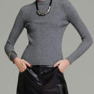 Gray Knitted Casual Crew Neck Solid Long Sleeved Top