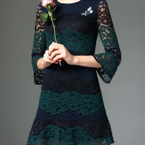 Green Color Block Pierced Lace Bell Sleeve Flounce Mini Dress