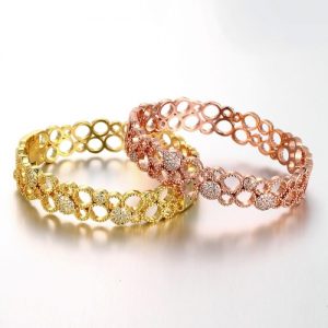 Hollow Brass Bangle Bracelet Embedded with AAA Zircon with An Opening Golden & Rose Golden Fashional Accessories for Women