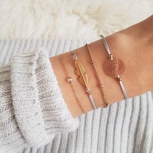 Leaf Shape Gold Metal Bracelet Set - One Size