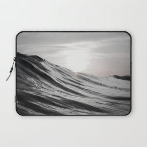 Motion of Water Computer Cover by Nicklas Gustafsson - Laptop Sleeve - 13"