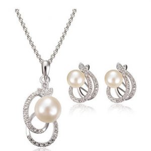 Pearl Crystal Leaf Shaped Necklace Earrings Jewelry Set