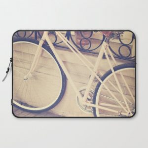 Pierina's Pink Bicycle - Retro and Vintage Photography Computer Cover by Caroline Mint - Laptop Sleeve - 15"