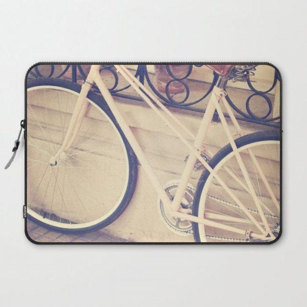 Pierina's Pink Bicycle - Retro and Vintage Photography Computer Cover by Caroline Mint - Laptop Sleeve - 15"