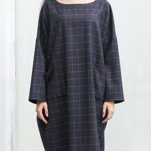 Pockets Long Sleeve Plaid Shift Midi Dress