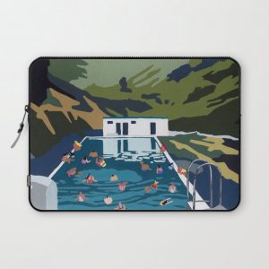 Seljavallalaug Computer Cover by Helo Birdie - Laptop Sleeve - 13"