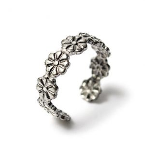 Silver Plated Daisy Flower Foot Ring