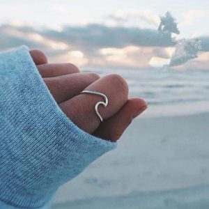 Style of Waves Spindrift Rings Irregular Slender Fashion Personality Creative Joint Tail Ring Accessories of Women and Girls