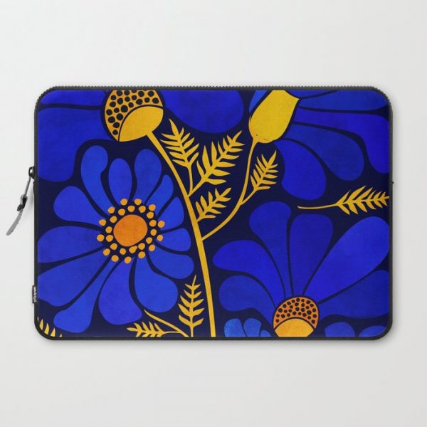 Wildflower Garden Computer Cover by moderntropical - Laptop Sleeve - 15"