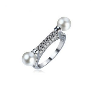 Women's Elegant Ring Zircon Pearl Platinum Ring