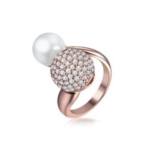 Women's Luxury Ring Ball Zircon Pearl Ring