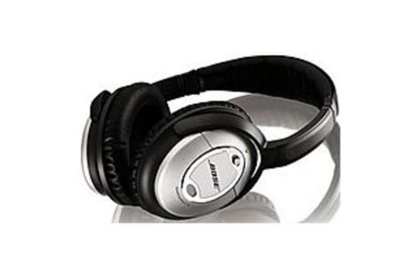 Bose 733820-0010 Quiet Comfort 15 Acoustic Noise Reduction Headphone